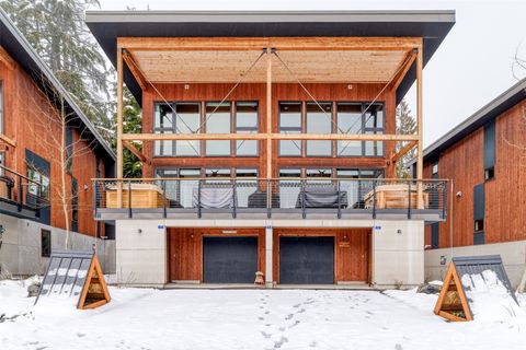 Photo of 250 Pass Life Way #2, Snoqualmie Pass, WA 98068 (MLS # 2458205)