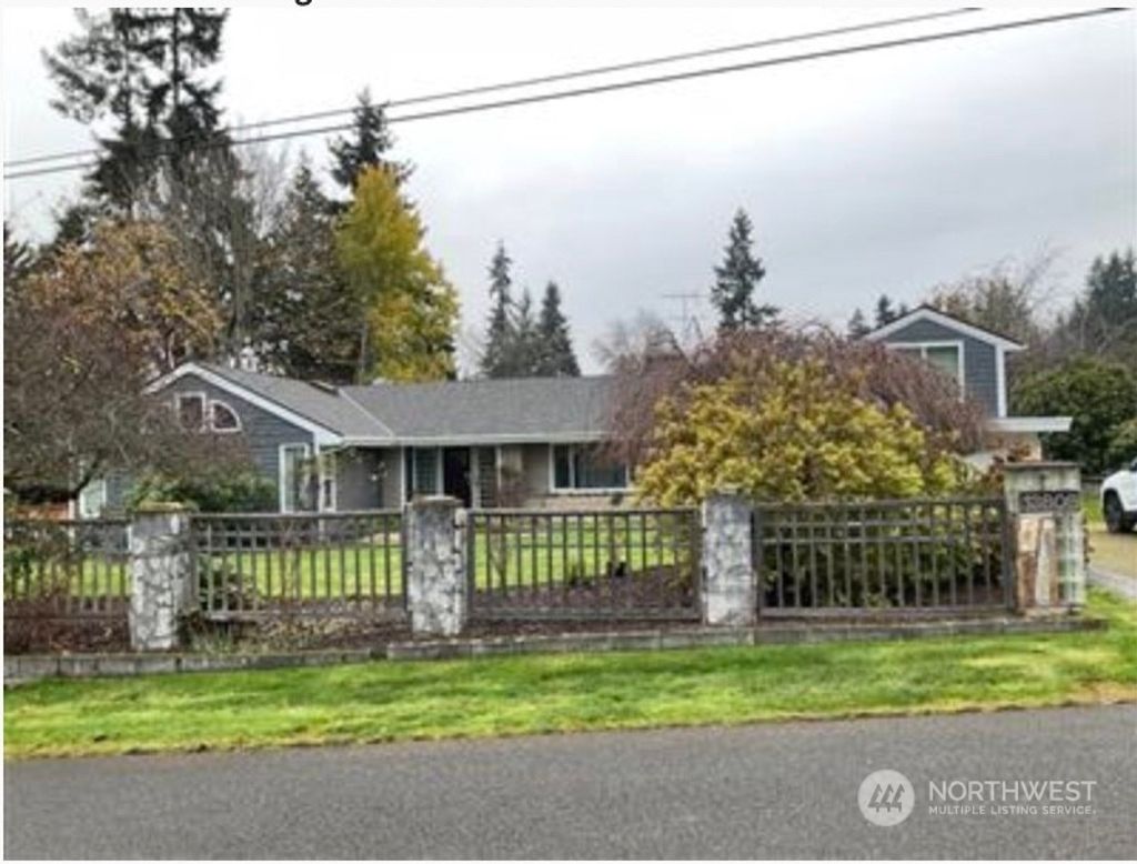 Photo of 13808 SE 1st Street, Bellevue, WA 98005 (MLS # 2269118)