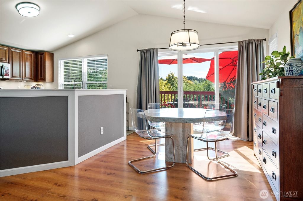 Photo of 32867 42nd Place SW, Federal Way, WA 98023 (MLS # 2398432)