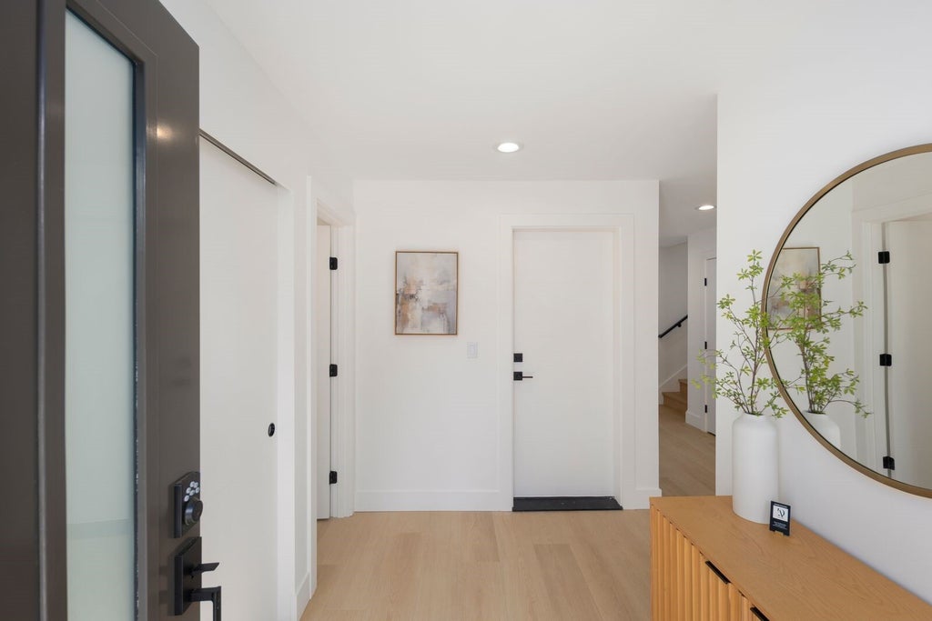 Photo of 9024 Corliss Avenue N, Seattle, WA 98103 (MLS # 2598945)