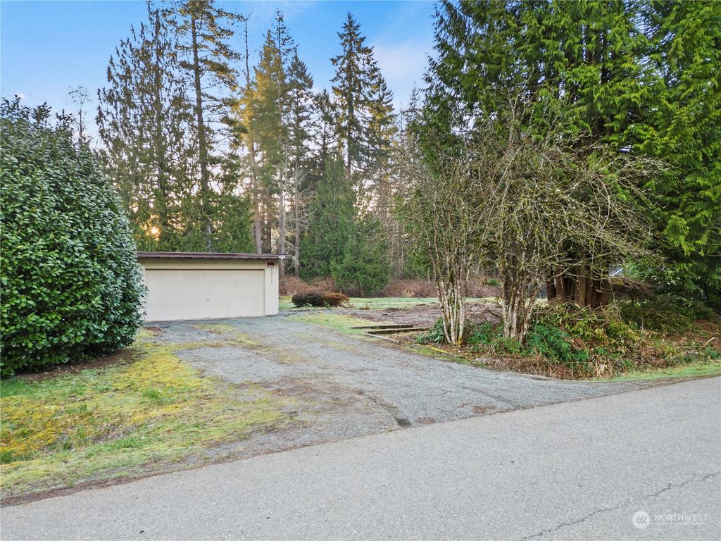 Photo of 22917 102nd Avenue SE, Woodinville, WA 98077 (MLS # 2272877)