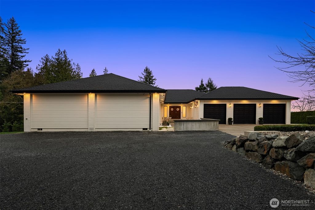 Photo of 9117 135TH Drive SE, Snohomish, WA 98290 (MLS # 2489024)