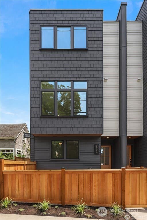 Photo of 3636 Greenwood Avenue N #B, Seattle, WA 98103 (MLS # 2570941)
