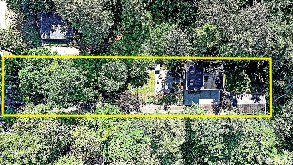 Photo of 1577 Arrowhead Beach Road, Camano Island, WA 98282 (MLS # 2463975)