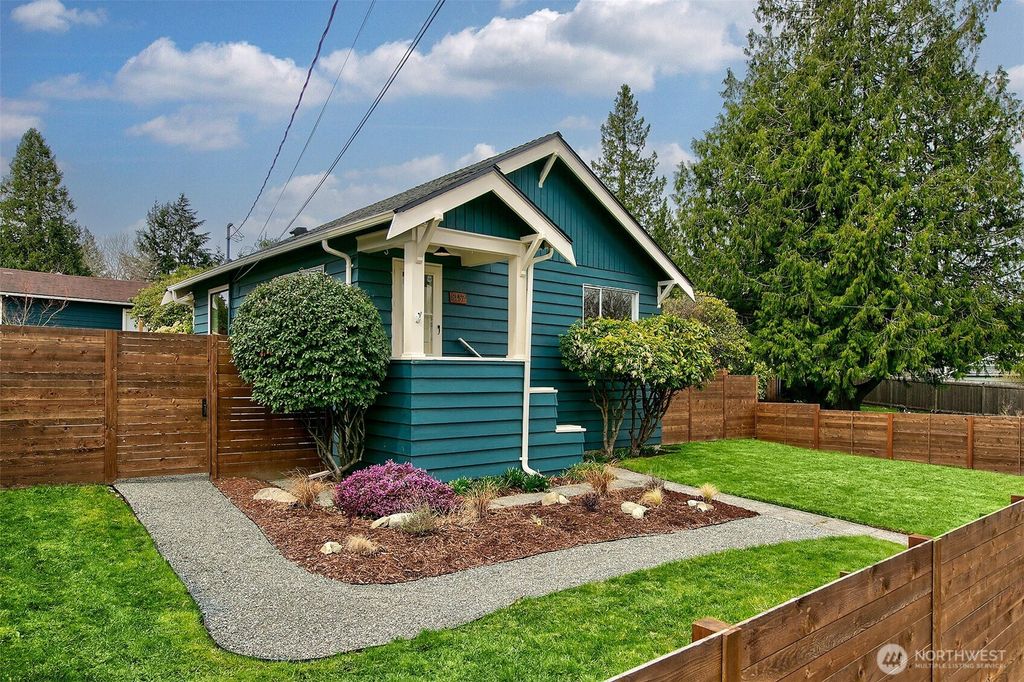 Photo of 8157 10th Avenue SW, Seattle, WA 98106 (MLS # 2347453)