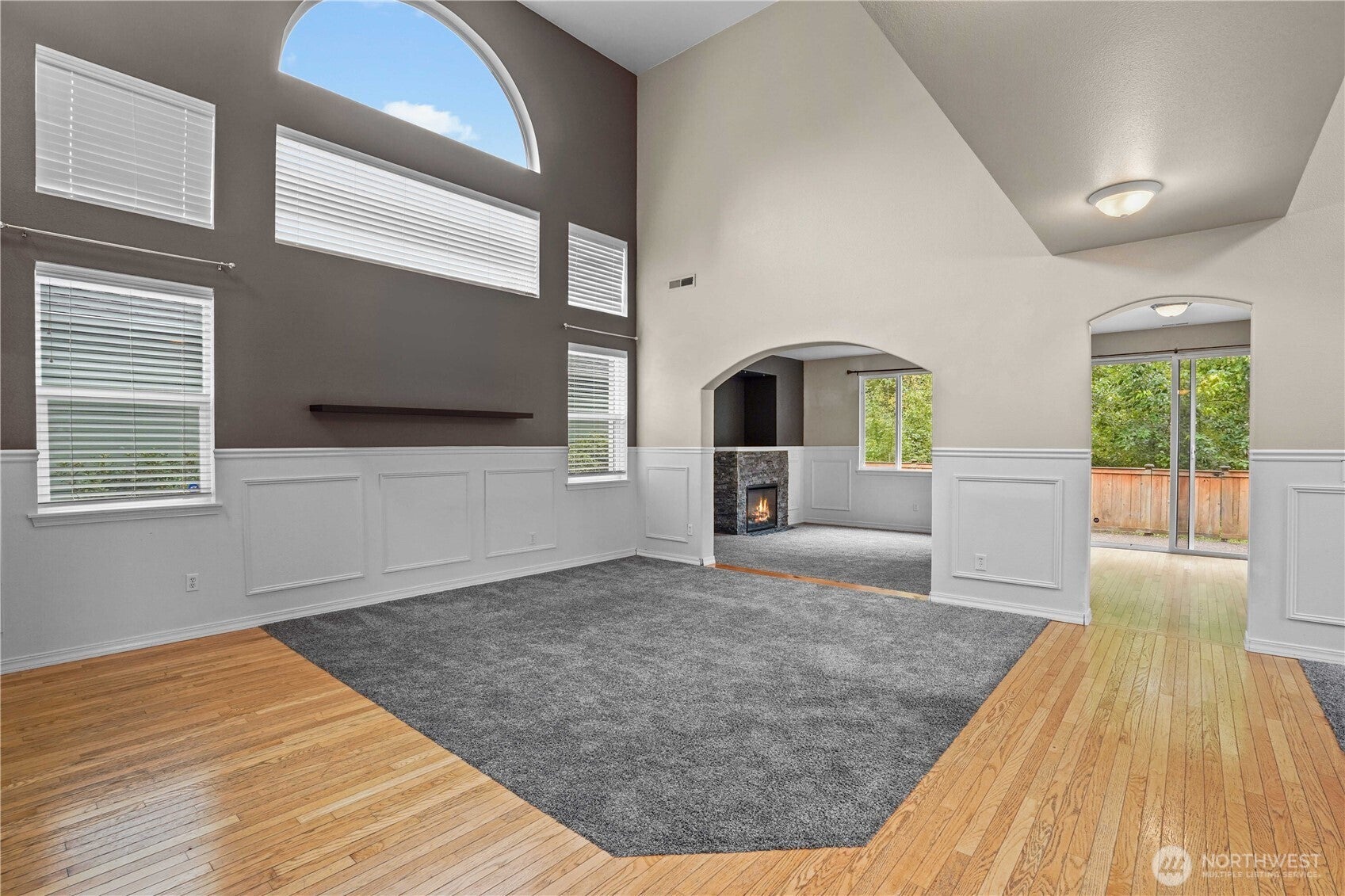 8806 177th Street E
