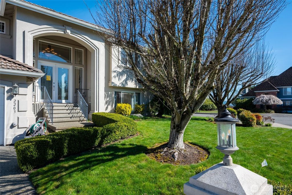 Photo of 2203 12th Court NW, Auburn, WA 98001 (MLS # 2501663)