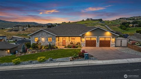 Photo of 4015 Knowles Road, Wenatchee, WA 98801 (MLS # 2518358)