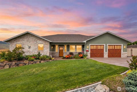 Photo of 4015 Knowles Road, Wenatchee, WA 98801 (MLS # 2518358)