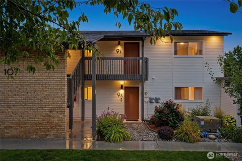Photo of 107 Schafer St ST #9B, Wenatchee, WA 98801 (MLS # 2582014)