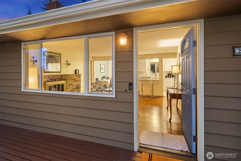 Photo of 23318 3rd Place W, Bothell, WA 98021 (MLS # 2471919)