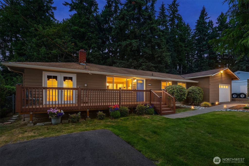 Photo of 23318 3rd Place W, Bothell, WA 98021 (MLS # 2471919)