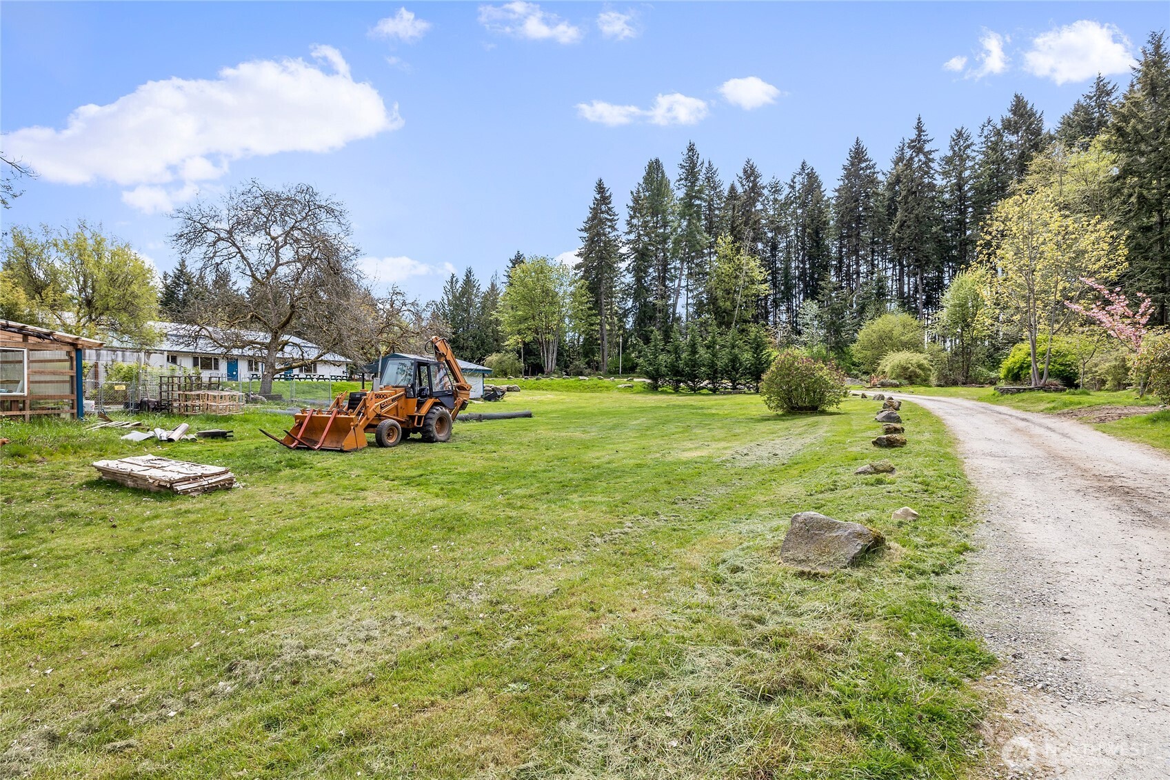 4494 SE Mile Hill Drive