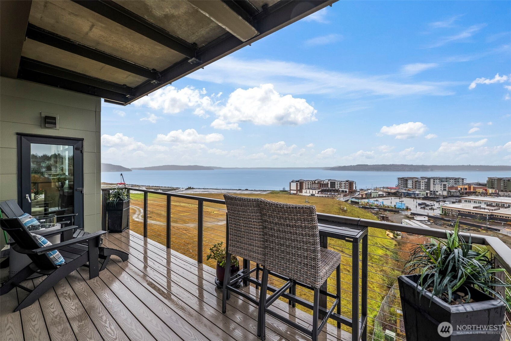 5204 N Bennett Street 411