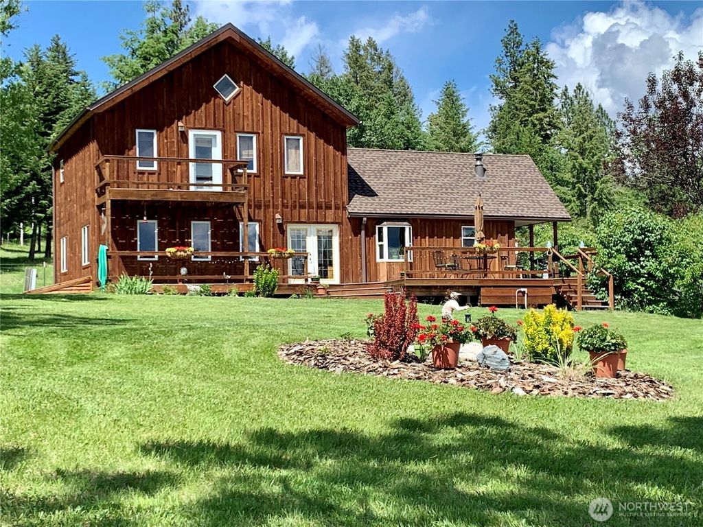 Photo of 35 Low Ridge Road, Malo, WA 99150 (MLS # 2493077)