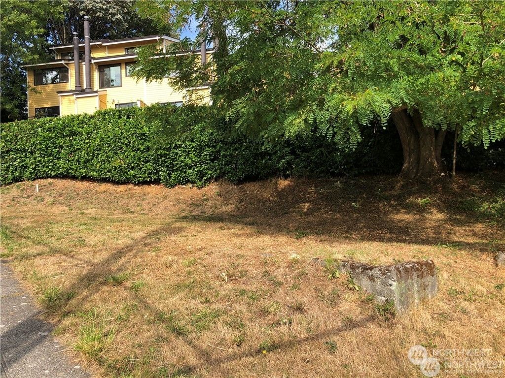 Photo of 2602 E Thomas Street, Seattle, WA 98112 (MLS # 2327602)
