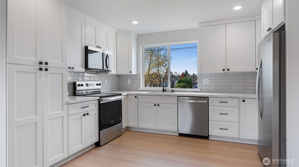 Photo of 429 Legion Drive #C, Everett, WA 98201 (MLS # 2466785)