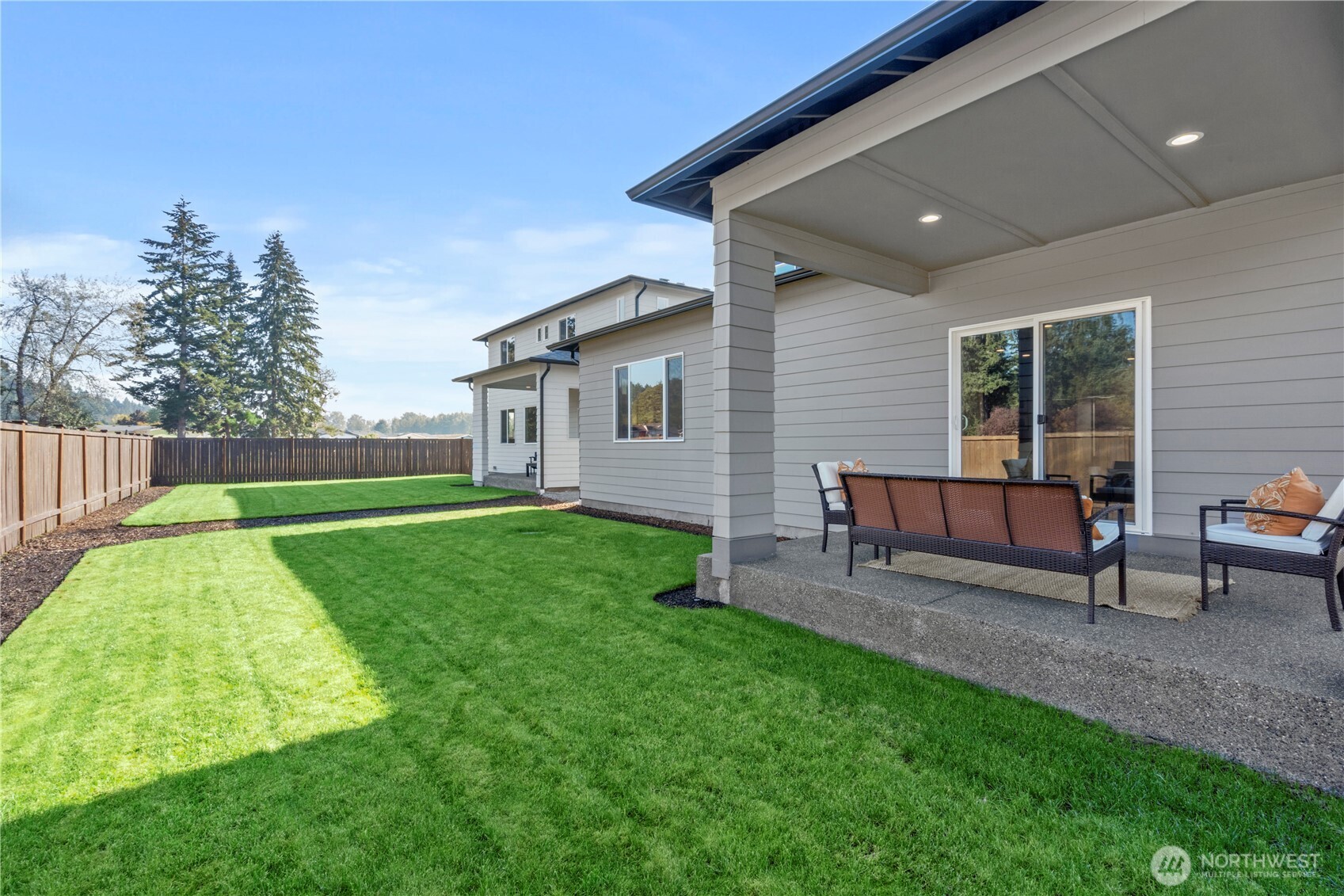 13871 16th Avenue E 90