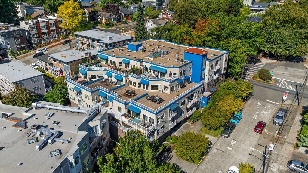Photo of 3919 Latona Avenue NE #305, Seattle, WA 98105 (MLS # 2432897)
