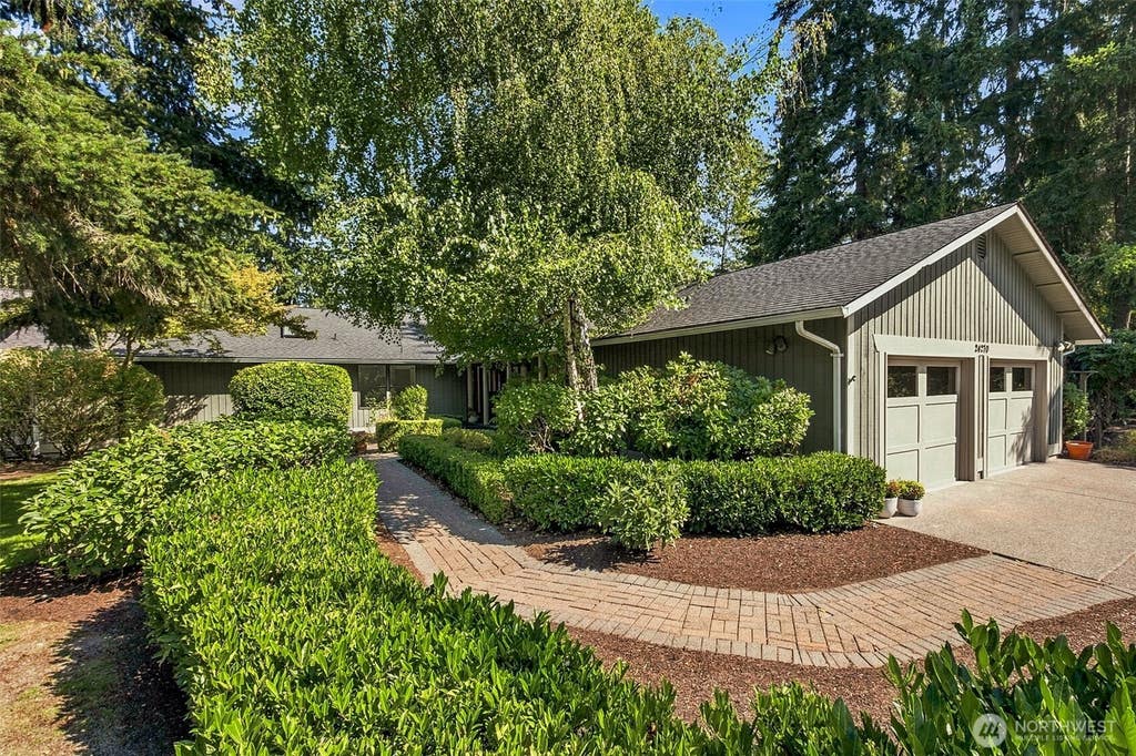 Photo of 24270 229th Avenue SE, Maple Valley, WA 98038 (MLS # 2573975)