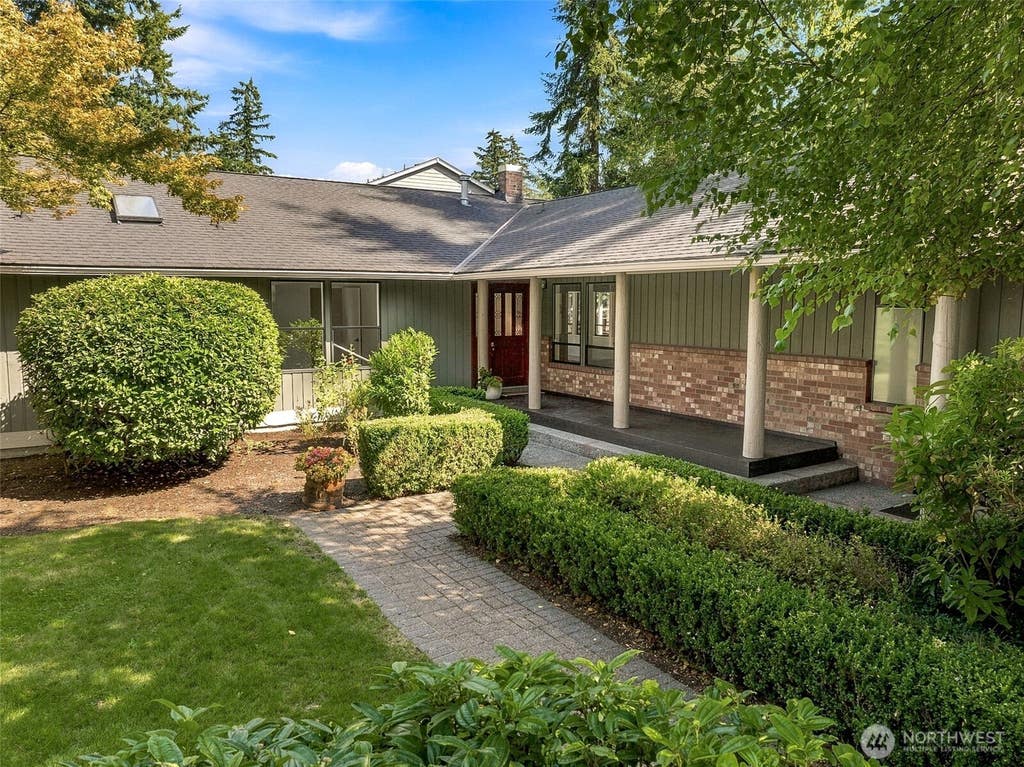 Photo of 24270 229th Avenue SE, Maple Valley, WA 98038 (MLS # 2573975)