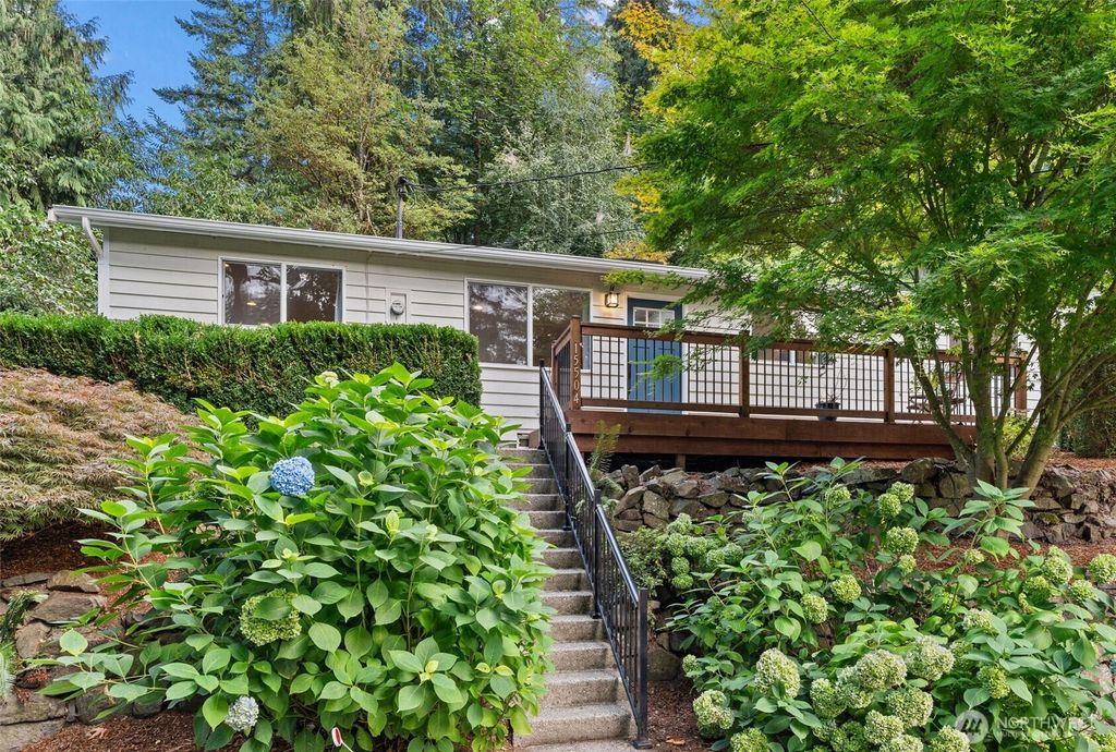 Photo of 15504 180th Avenue NE, Woodinville, WA 98072 (MLS # 2431763)