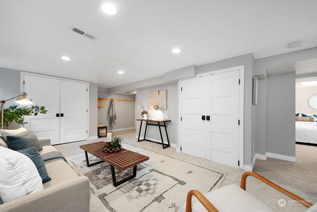 listing image 9367030801717309564