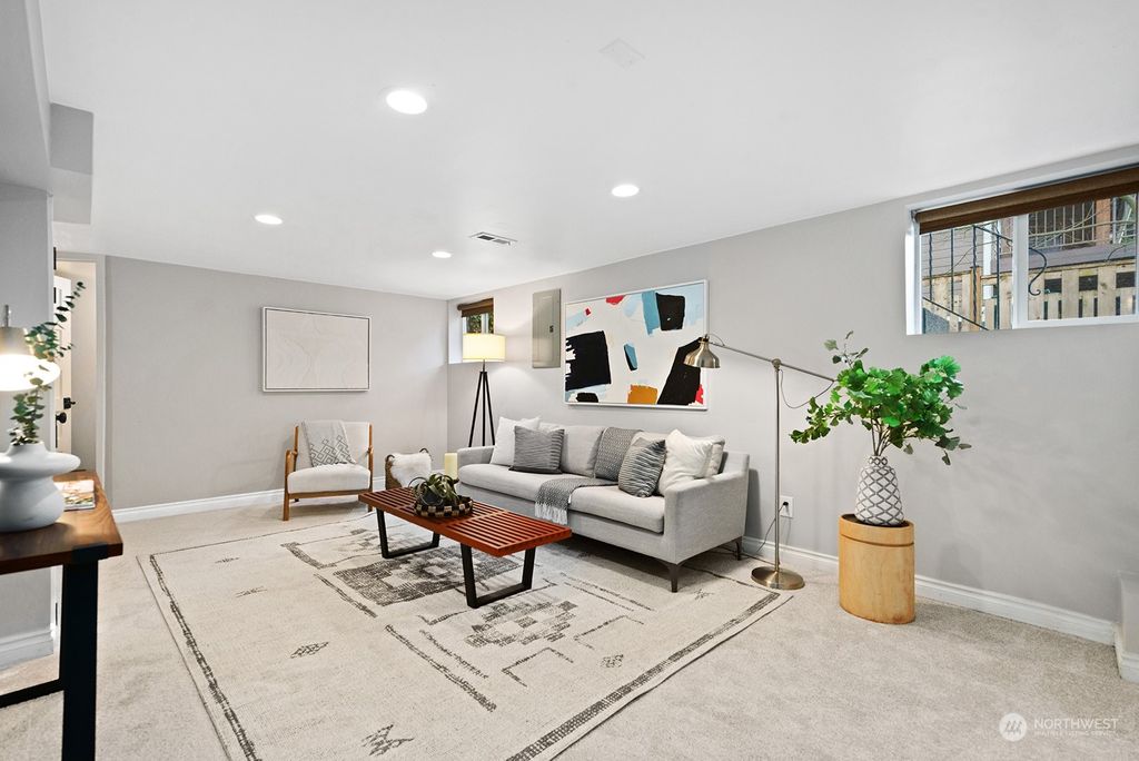 listing image 9360067616997301135