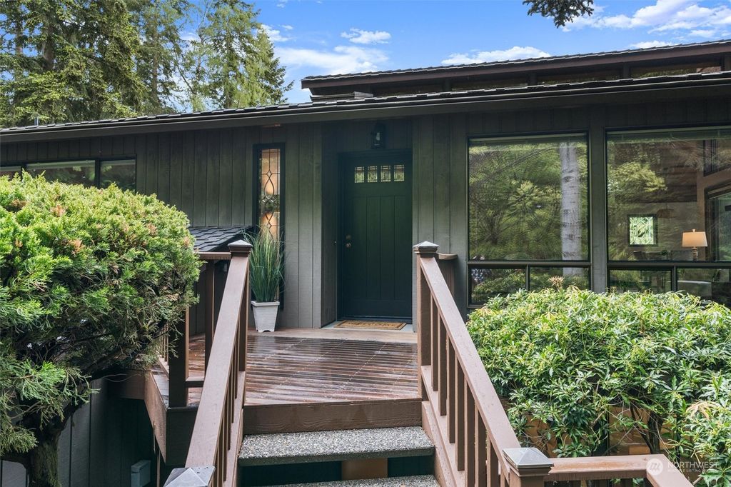 Photo of 19575 4th Avenue SW, Normandy Park, WA 98166 (MLS # 2243940)