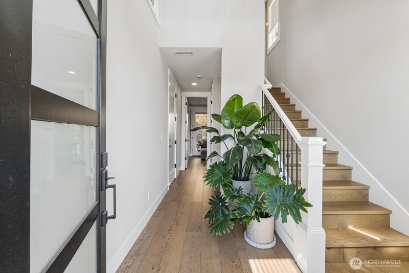 7504 S 129th Place