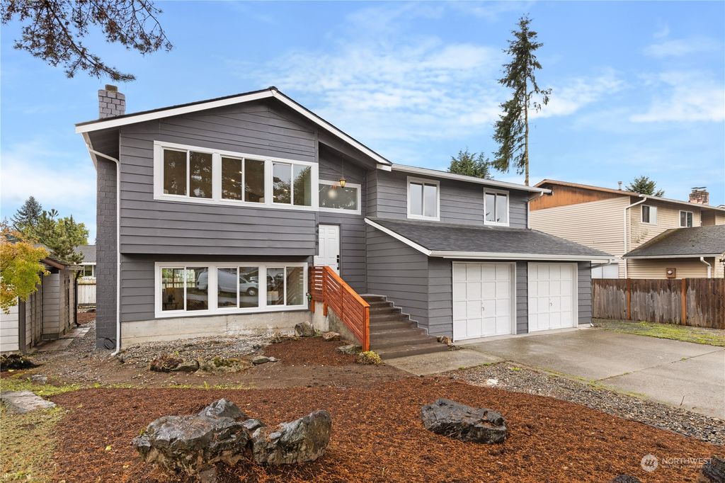 Photo of 4416 126th Place NE, Marysville, WA 98271 (MLS # 2165825)