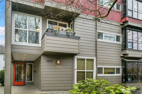 Photo of 1601 E Columbia Street #201, Seattle, WA 98122 (MLS # 2484111)