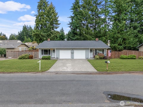 Photo of 14209 14211 107th Avenue Ct E, Puyallup, WA 98374 (MLS # 2584006)