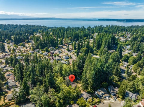 Photo of 18007 Olympic View Drive, Lynnwood, WA 98037 (MLS # 2568015)