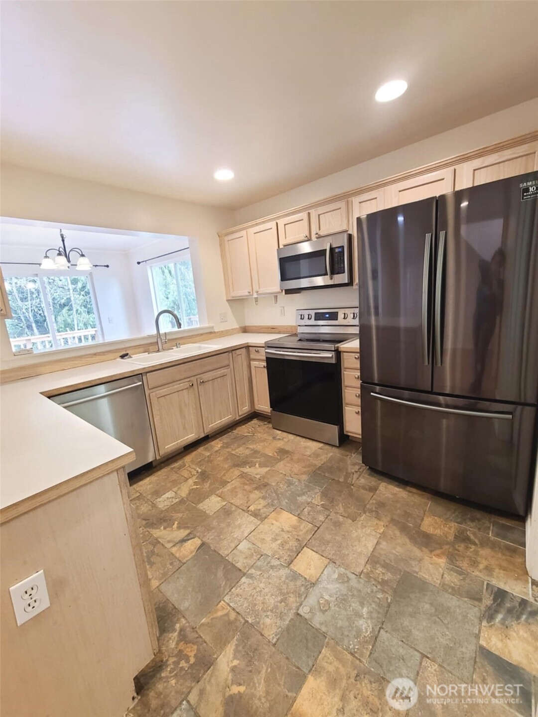1028 NW Poppy Court