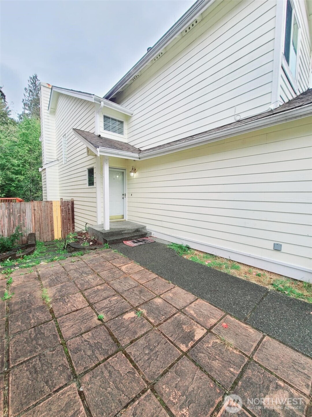 1028 NW Poppy Court