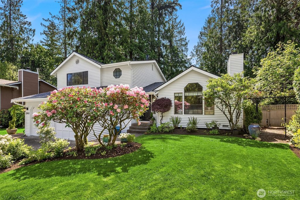 Photo of 22417 NE 12th Court, Sammamish, WA 98074 (MLS # 2370484)
