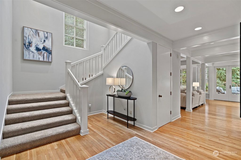 Photo of 4528 110th Ave NE Ave, Kirkland, WA 98033 (MLS # 2218323)