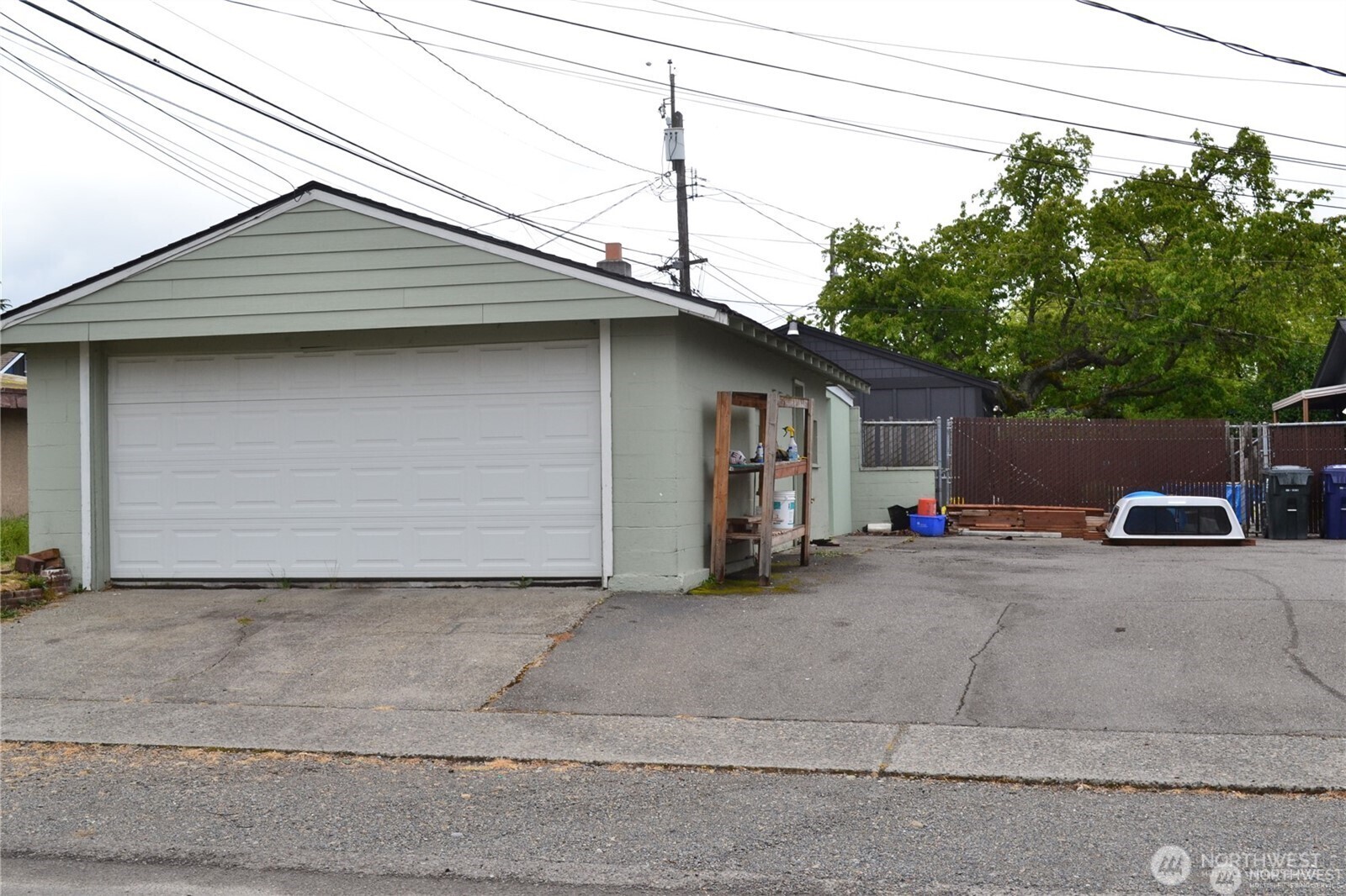 3303 S 64th Street