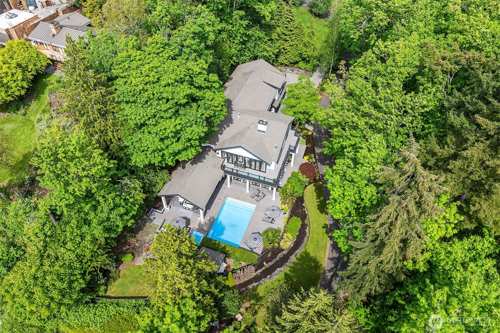 4207 Holly Lane