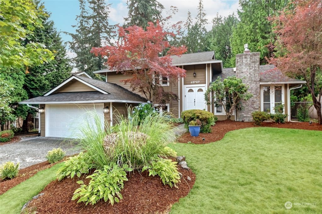 Photo of 12727 SE 68th Place, Bellevue, WA 98006 (MLS # 2277660)