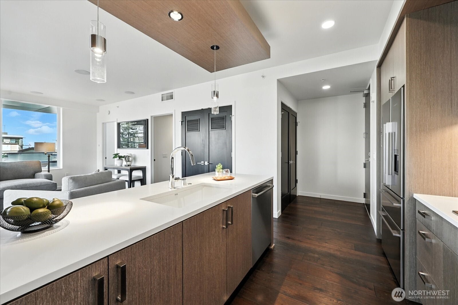 1321 Seneca Street 505