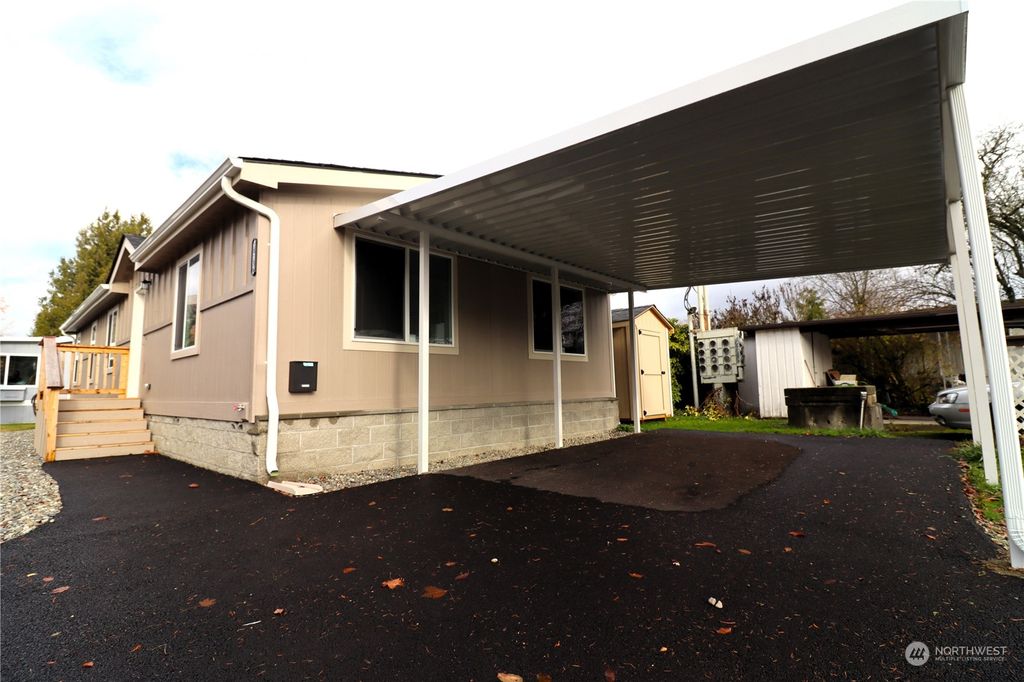 Photo of 18136 31st Avenue S #310, SeaTac, WA 98188 (MLS # 2146355)