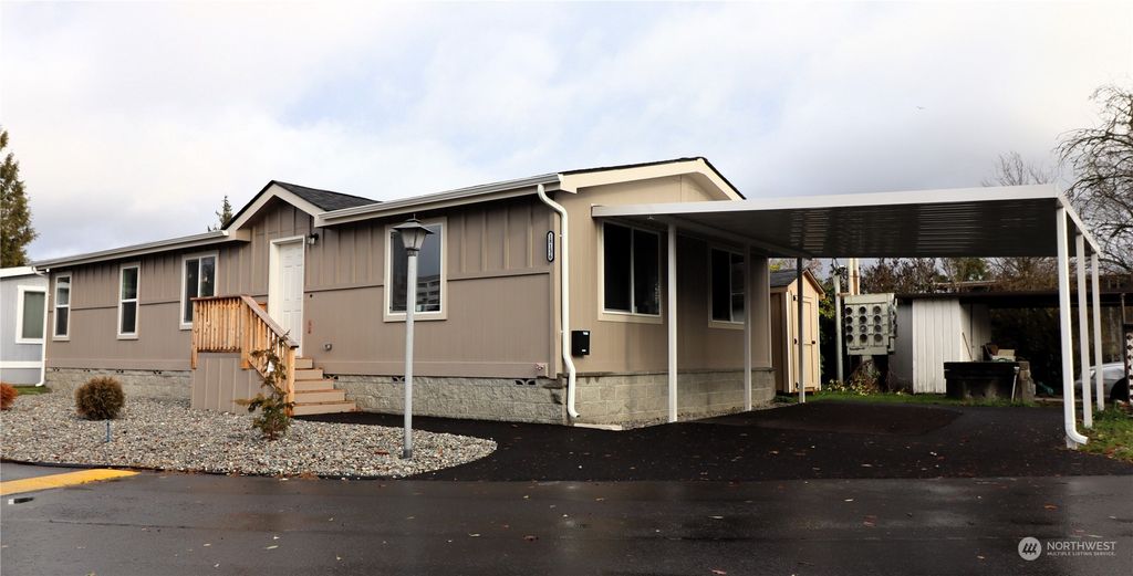 Photo of 18136 31st Avenue S #310, SeaTac, WA 98188 (MLS # 2146355)