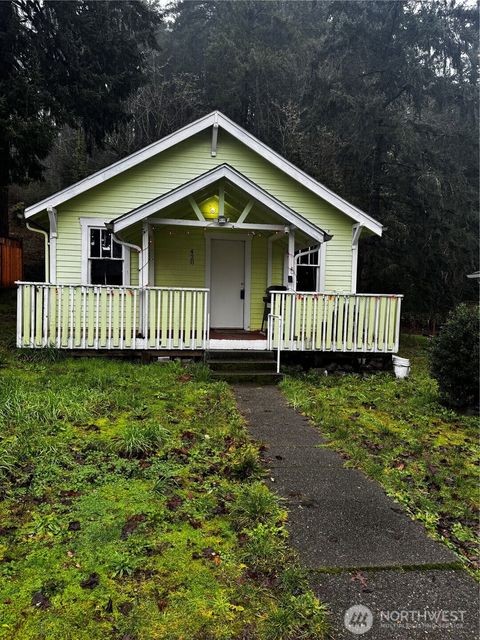 Photo of 420 Henry Street, Shelton, WA 98584 (MLS # 2490686)
