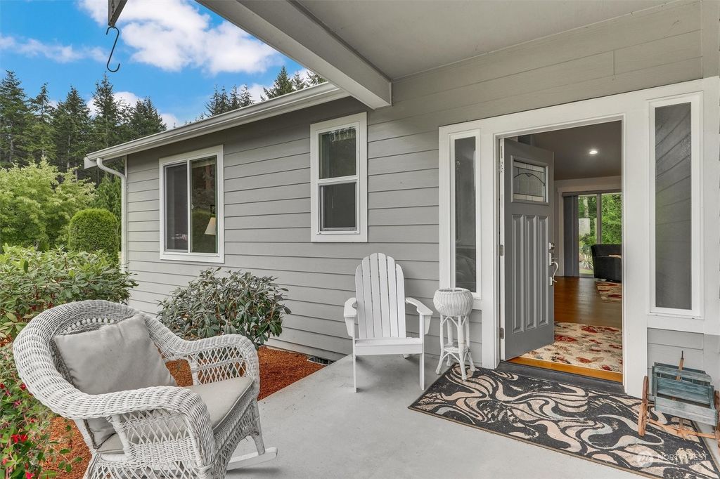 Photo of 2618 138th Street NW, Marysville, WA 98271 (MLS # 2275051)