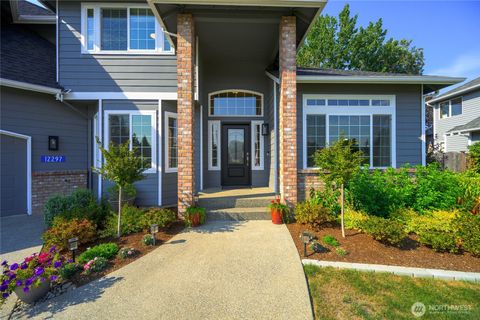 Photo of 12297 Bayhill Drive, Burlington, WA 98233 (MLS # 2481621)