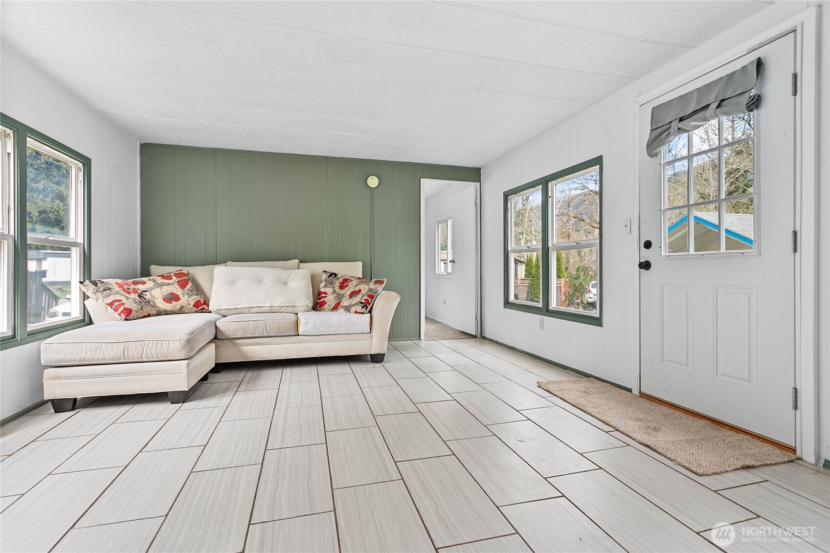 316 W Lake Samish Drive 16