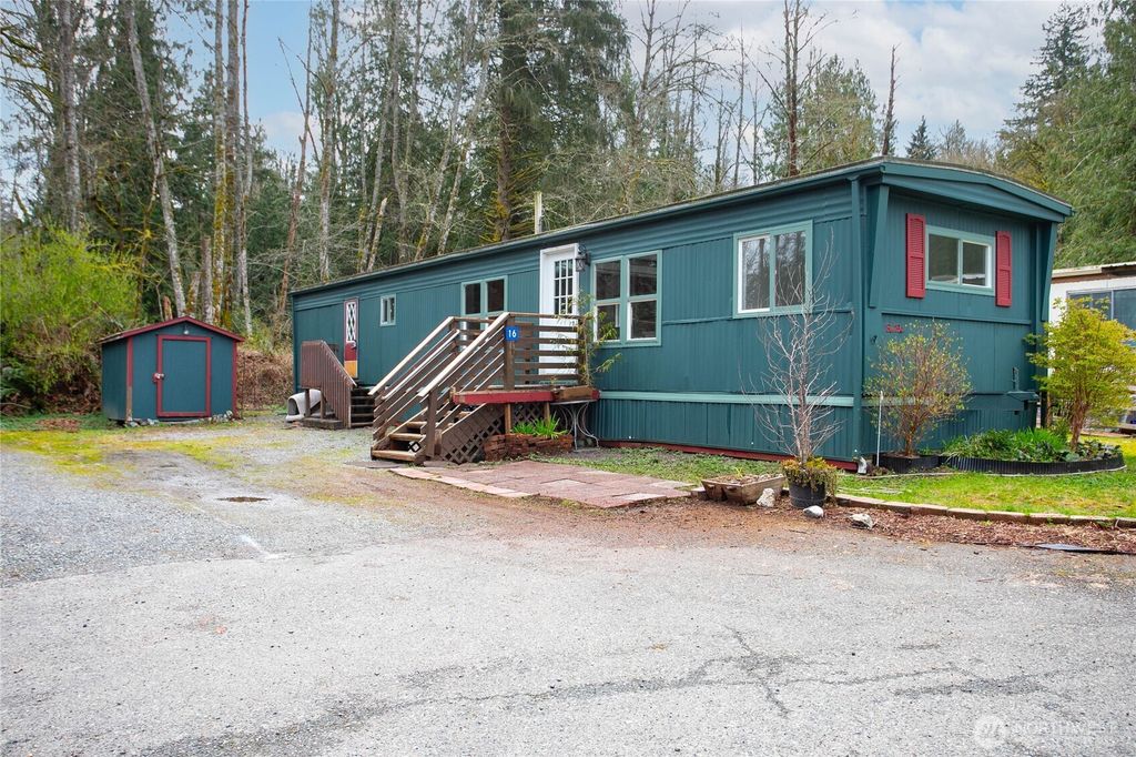 Photo of 316 W Lake Samish Drive #16, Bellingham, WA 98229 (MLS # 2498394)