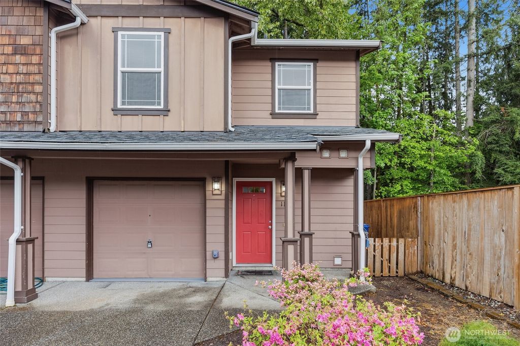 Photo of 115 N Indiana Avenue, Granite Falls, WA 98252 (MLS # 2525285)
